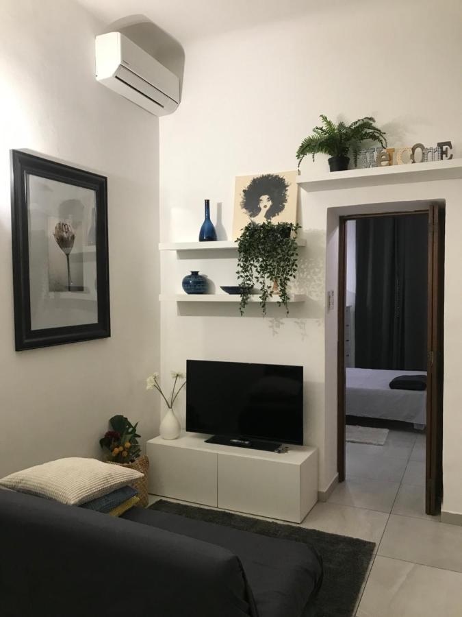 Casa Tibaldi - Bocconi Lägenhet Milano Exteriör bild